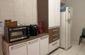 Casa em Itanhaém com 2 quartos garagem p 2 carros, churrasqueira, piscina 200 m da praia - Photo 8