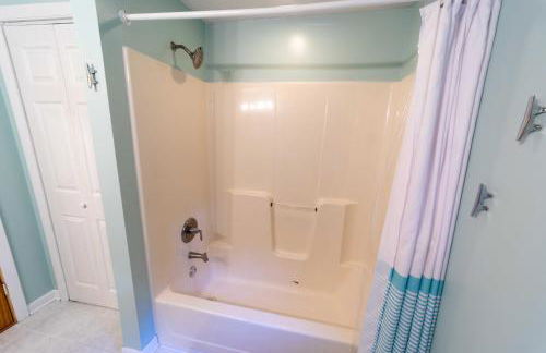 The charming Glenn Cottage! Walk to Lake Michigan! - Foto 15