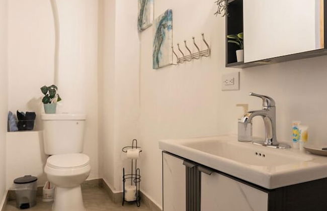 Hugo's Rental - Photo 64