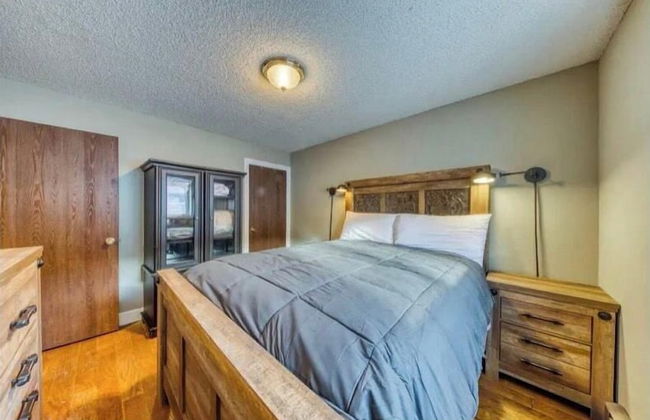 Spacious 2BR, 2BA for 6- Kristi - Photo 1