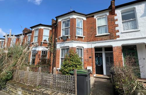 2 Bedroom flat 10 min walk to tube - Foto 18