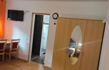 Neu Maisonette Haus jedes Zimmer mit eigenem Bad 7 Betten, Schlafen wie im Hotel mit Einbauküche - Foto 20