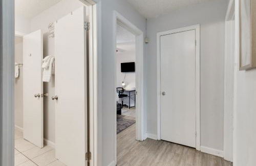 2 BDR with Free Parking! 2M to Broadway! - Foto 6