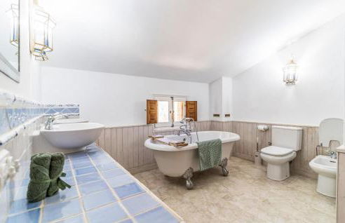 Gorgeous Home In Algodonales - Photo 25