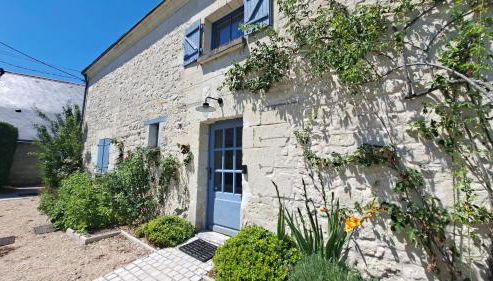 Belle demeure avec piscine à Bourgueuil 5 ch/10 p - Photo 3