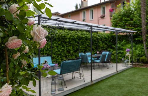 Maji Como Lake - Lake Como Historic Villa Apartments with Pool & Parking, 100m from Ferry & train - Foto 39