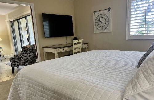 Newly Listed! 20 Percent Off! Golf and Tennis Community Retreat - Foto 35