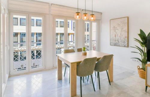 Magnificent- 2Bd 2Bth- City Center - Photo 6