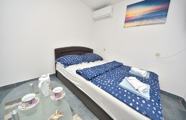 Apartmani Robi i Kristina - Photo 35