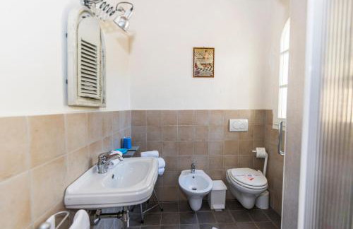 Valuable rustic Tuscan swimming pool, breathtaking view of Camaiore - Photo 21
