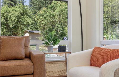 Modern Mountain View Getaway w Huge Outdoor Space - Foto 13