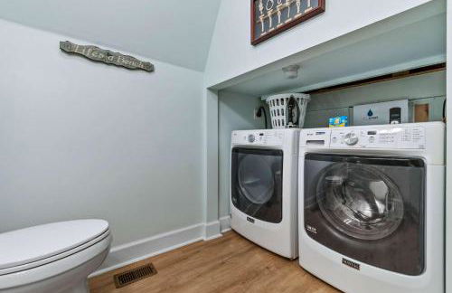 Lighthouse Loft l Marshfront l Walk to Downtown - Foto 15