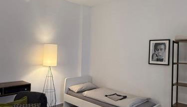 Moderne Wohnung in Ruhiger Umgebung nahe Messe - Foto 2