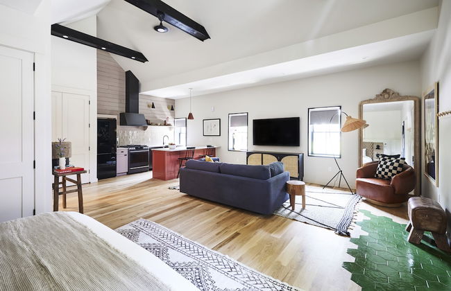 Hudson River Way by Woodstock Way Hotel - Photo 63