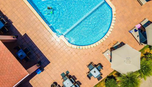 Theos Holidays Apartments - Foto 5, sunbed