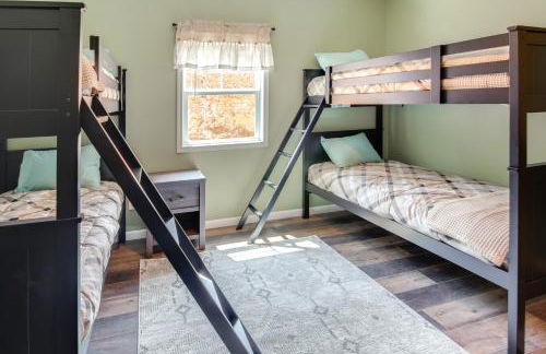 15 Mi to Pigeon River Rafting Newly Built Cabin! - Foto 22