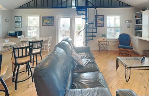 Beach Oasis - Photo 4