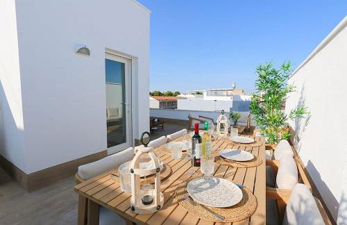 Modern home with private pool & close to the beach - Foto 21