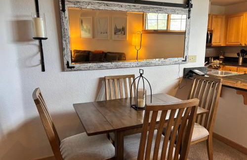 Ski in Ski out Resort Breckenridge 1BR 2Beds Parking, Resort Shuttle & Amenities - Foto 5