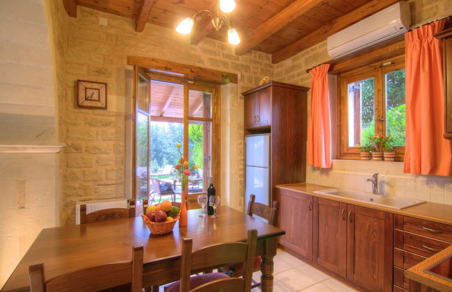 Traditional Stone Villa Phaedra With Private Pool Near Beach - Foto 16