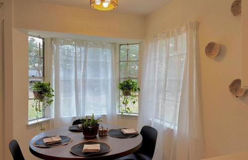 King Bed Suite in Conroe , Garage Available - Foto 40