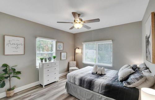 Cozy Bungalow Central Location Near Downtown - Foto 15