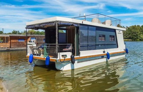 Amazing Ship In Havelsee Ot Kützkow - Foto 1