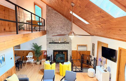 Bethel Escape Hot Tub 4 beds Game Room and Fire pit Fully Stocked Kitchen - Foto 4