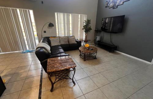 Charming Family Friendly Home - Foto 41