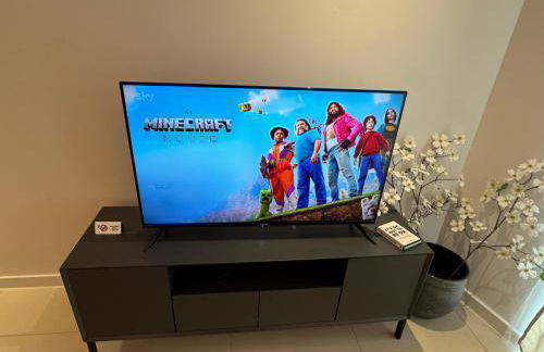 High Floor Modern 1BR Stunning Views Balcony AC Free Parking - Foto 16