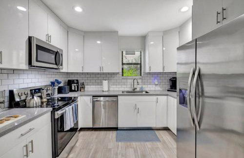 3BR 2.5BA Townhome-10 mins to FTL Beach and Downtown - Foto 37