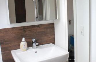 2 Zimmer Wohnung, Wallbox, Balkon, zentral - Photo 19