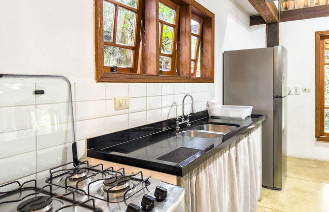 Casa com Piscina Privativa e Natureza – Granja Viana, São Paulo - Foto 12