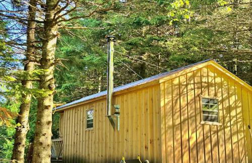 Cozy Off-Grid Cabin with Breathtaking Serene Views for a Peaceful Getaway Surrounded by Nature in Barton, Vermont - Foto 22