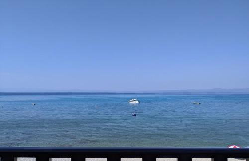 Seafront Apartment Pefkochori - Foto 15