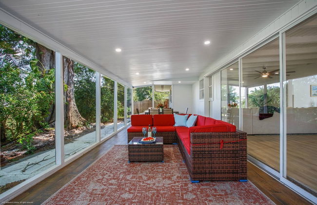 Gorgeous Grove Contemporary Family Home - Foto 20