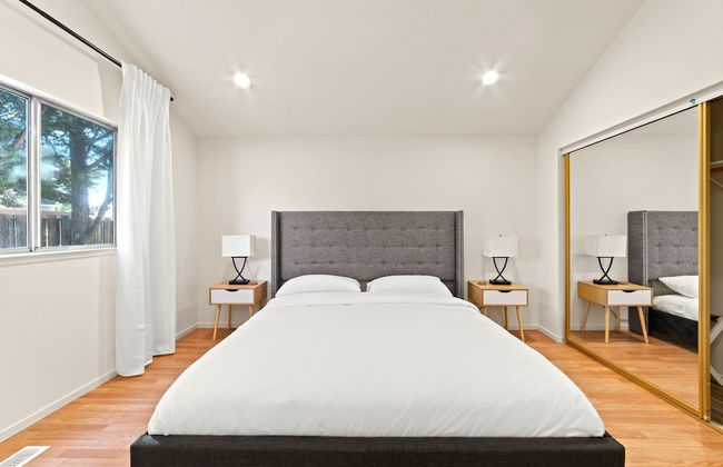 Delightful 4BR Home Nr Downtown Reno w Fireplace - Foto 5