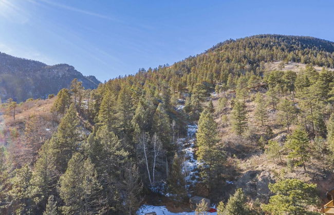 3BR Mountain Escapeat The Base Of Pikes Peakfamily Friendly - Photo 26