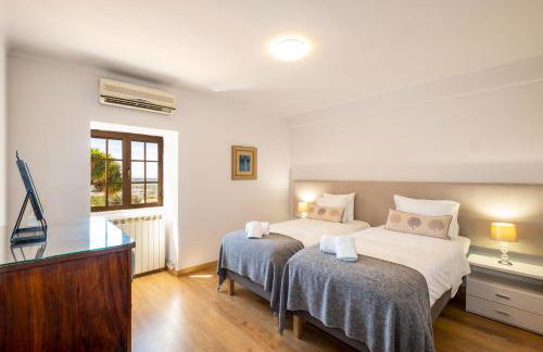 Casa Katarina - Private Villa - Heated pool - Free Wifi - Air Con - Foto 16