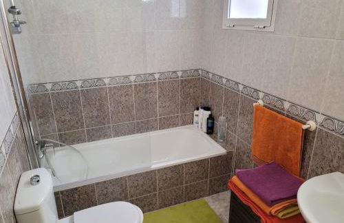 Three-bedroom apartment - Photo 7