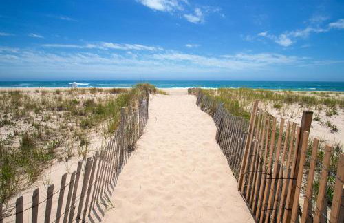 Luxury 5BR A frame w Heated Pool, Walk to Beach - Foto 17