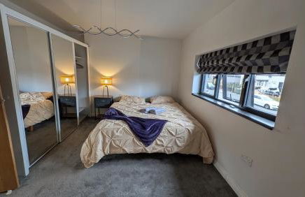 Modern 3-Bed Family Haven wFree Parking - Foto 17