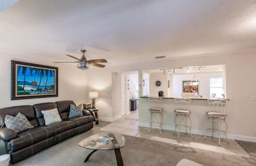 1205 PD Experience Coastal Charm in this Townhome - Foto 10