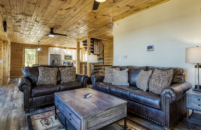 Smoky Lake Retreat 3 Bedroom Cabin by RedAwning - Foto 13