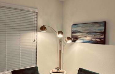 Luxury King Suite, 3BR 2BA, Beach Vibe, Top-Tier Amenities, Prime location - Foto 4