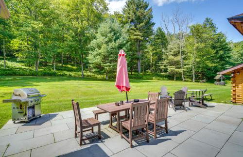 Elegant Hudson Valley Retreat with Hot Tub and Pond - Foto 37