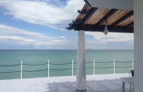 Villa Delfino Blu con accesso diretto al mare dalla scogliera e privacy impagabile. - Foto 1