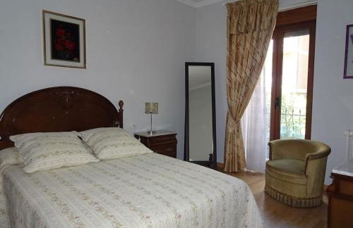 A CASONA DO BARCO Casa grande con jardín y garaje privado - Foto 10