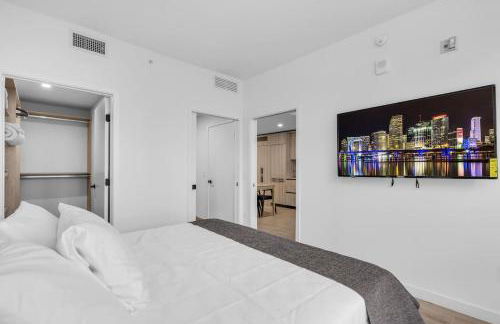 Modern Downtown Condo with Pool Gym BBQ Game Room CoWorking Spaces - Foto 24