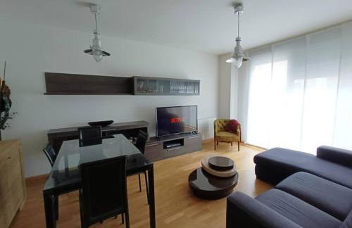 Alojamiento centro Cáceres Cánovas - Foto 3